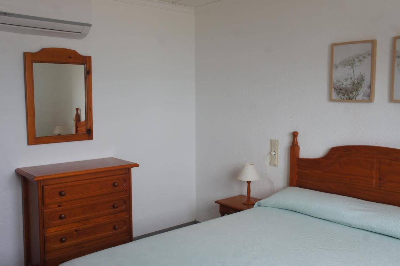 Apartamento dos dormitorios, primera línea y aire acondicionado Peñíscola Exterior foto